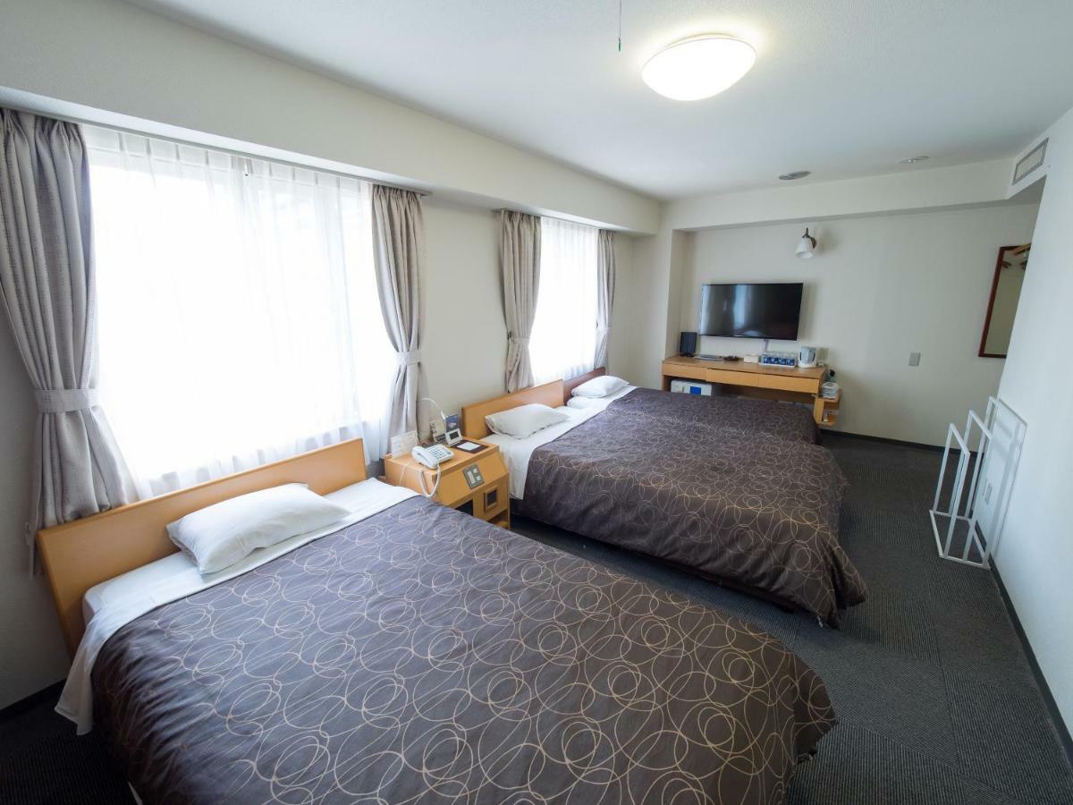 Hotel Shin Осака Екстер'єр фото